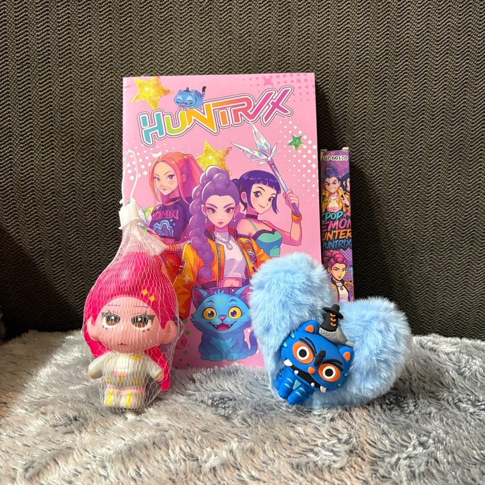 K Pop Bundle - Picture 3 of 10
